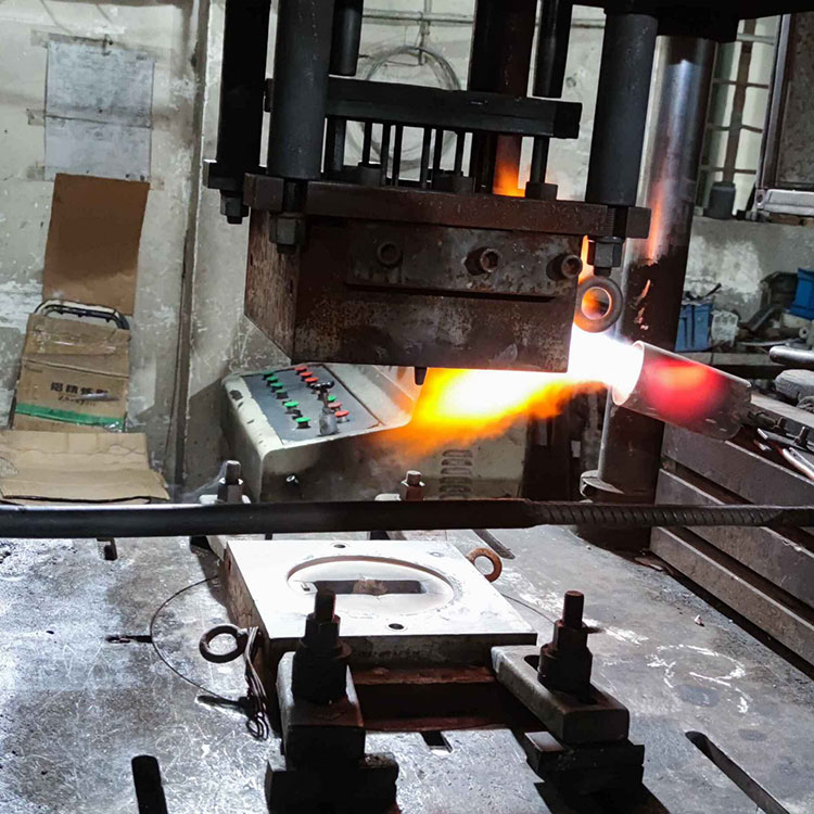 Carane Low Pressure Die Casting Ngirim Kuwat, Komponen Aluminium Luwih Reliable